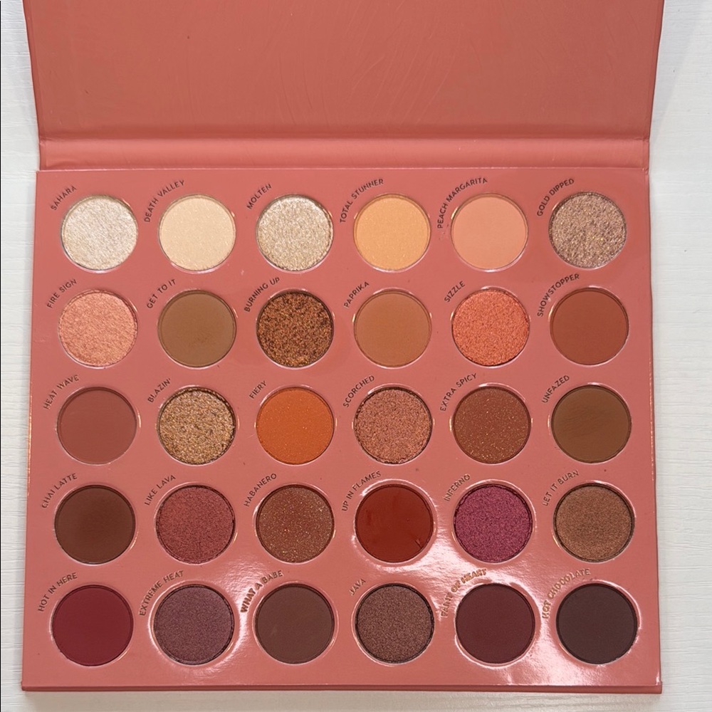 Colourpop Smokin Hot Palette